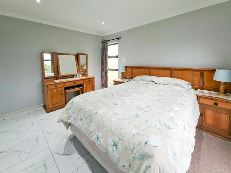3 Bedroom Property for Sale in Hartenbos Heuwels Western Cape